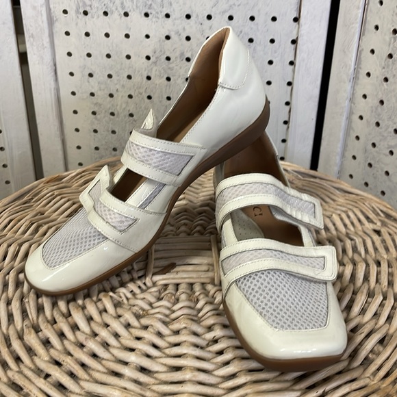 Italian leather - Picture 9 of 9